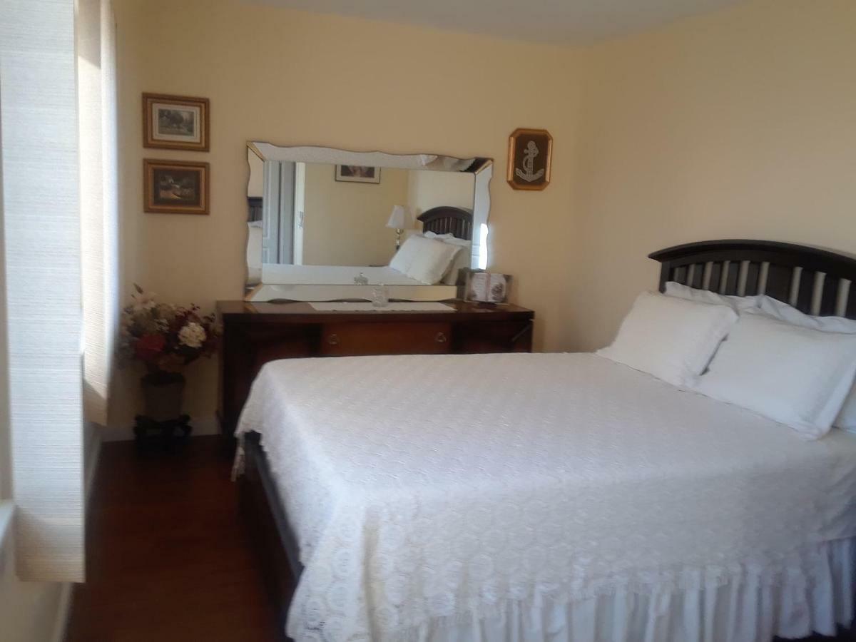 Water View Brand New Apartment, Short Stroll To Beach, Peaceful! Košljun Exteriör bild