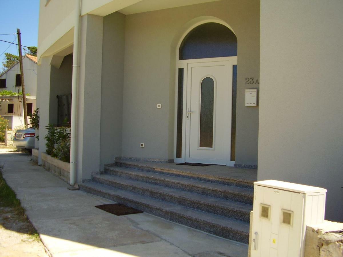 Water View Brand New Apartment, Short Stroll To Beach, Peaceful! Košljun Exteriör bild