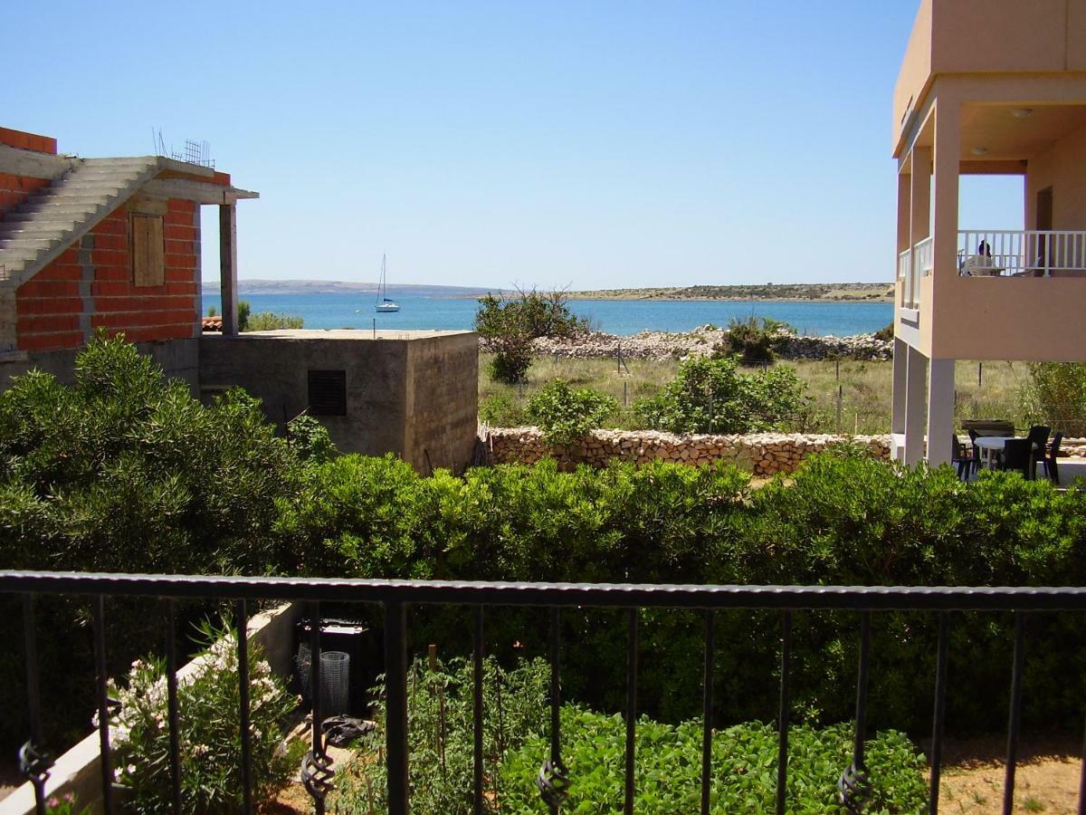 Water View Brand New Apartment, Short Stroll To Beach, Peaceful! Košljun Exteriör bild